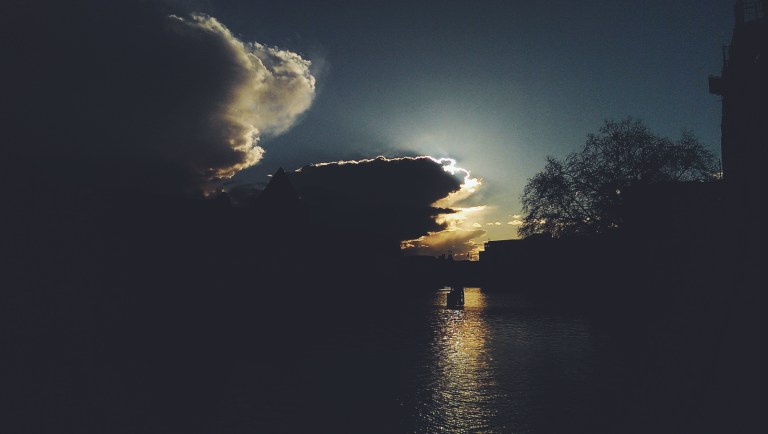 Processed with VSCOcam with f2 preset