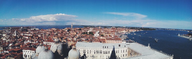 Processed with VSCOcam with f2 preset