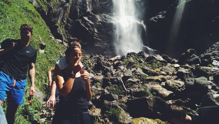 Processed with VSCOcam with f2 preset