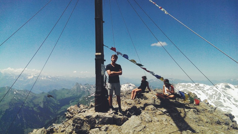 Processed with VSCOcam with f2 preset