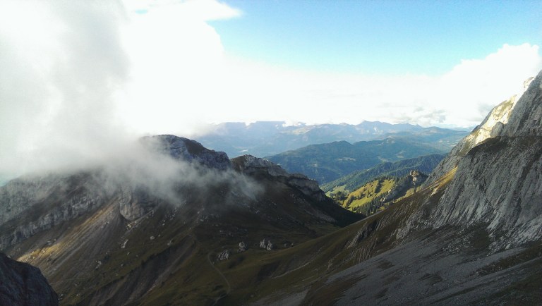 Processed with VSCOcam with f2 preset